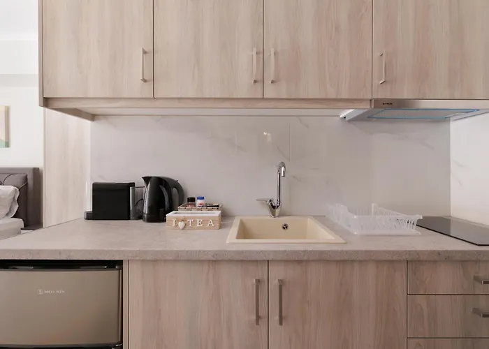 Plaka 2 * Μπενίτσες